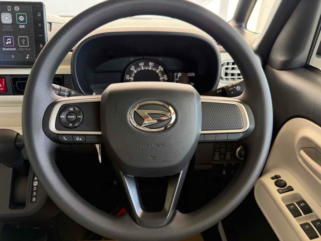 ムーヴキャンバス ストライプスＸ　バックカメラ　両側電動スライドドア　ＴＶ　クリアランスソナー　衝突被害軽減システム　オートライト　スマートキー　アイドリングストップ　電動格納ミラー　ベンチシート　ＣＶＴ　盗難防止システム　ＡＢＳ（3枚目）