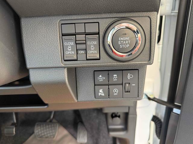 ムーヴキャンバス ストライプスＸ　バックカメラ　両側電動スライドドア　ＴＶ　クリアランスソナー　衝突被害軽減システム　オートライト　スマートキー　アイドリングストップ　電動格納ミラー　ベンチシート　ＣＶＴ　盗難防止システム　ＡＢＳ（10枚目）