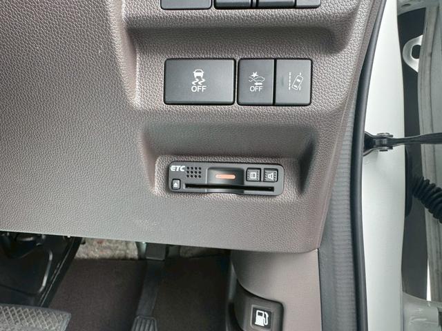 フリード Ｇ・ホンダセンシング　ワンオーナー　６人乗　８型ナビＴＶ　両側電動スライド　ドラレコ　ＥＴＣ　オートクルコン　レーンアシスト　衝突被害軽減システム　取説・新車保証書　スペアキー有　修復歴無　第三者機関検査済（15枚目）