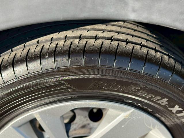 ロッキー Ｌ　ナビＴＶ　バックカメラ　衝突軽減システム　ＥＴＣ　クリアランスソナー　　シートヒーター　オートライト　スマートキー　電動格納ミラー　シートヒーター　新車保証書取説　修復歴無　第三者機関検査済（27枚目）