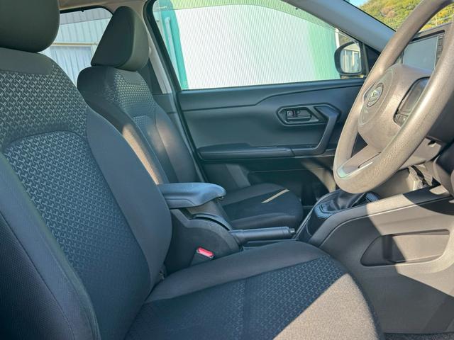 ロッキー Ｌ　ナビＴＶ　バックカメラ　衝突軽減システム　ＥＴＣ　クリアランスソナー　　シートヒーター　オートライト　スマートキー　電動格納ミラー　シートヒーター　新車保証書取説　修復歴無　第三者機関検査済（45枚目）