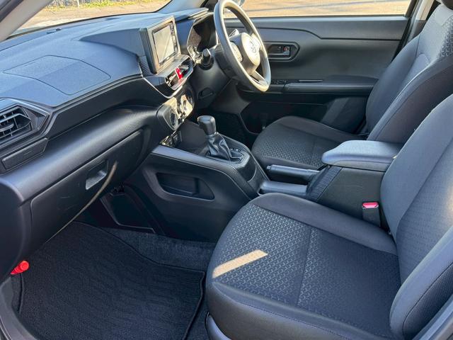 ロッキー Ｌ　ナビＴＶ　バックカメラ　衝突軽減システム　ＥＴＣ　クリアランスソナー　　シートヒーター　オートライト　スマートキー　電動格納ミラー　シートヒーター　新車保証書取説　修復歴無　第三者機関検査済（54枚目）