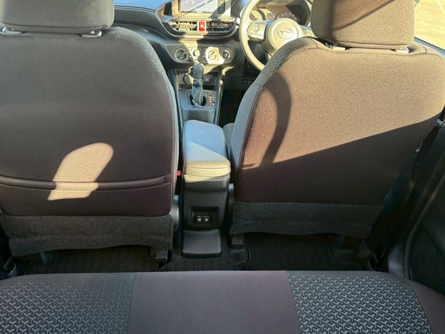 ロッキー Ｌ　ナビＴＶ　バックカメラ　衝突軽減システム　ＥＴＣ　クリアランスソナー　　シートヒーター　オートライト　スマートキー　電動格納ミラー　シートヒーター　新車保証書取説　修復歴無　第三者機関検査済（57枚目）