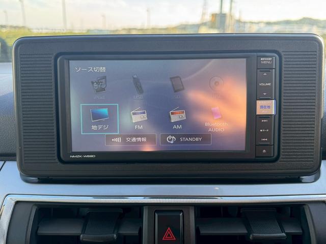 キャスト スタイルＸ　ＳＡＩＩＩ　ナビＴＶ　バックカメラ　ドラレコ　ＥＴＣ　コーナソナー　衝突被害軽減システム　対人衝突回避　自動ハイビーム　電動格納ミラー　シートヒーター　新車保証書ナビ取説　記録簿有り　修復歴無し　第三者機関検査済（9枚目）