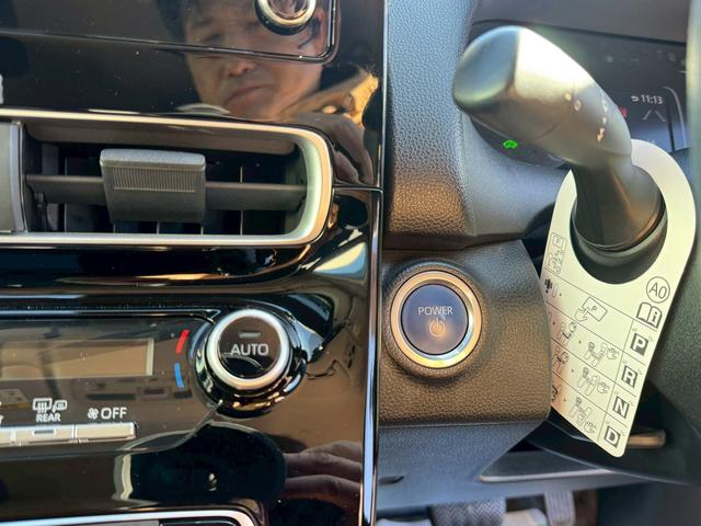 アクア Ｘ　検２年　純正ナビ　全周囲カメラ　ドラレコ　　ＥＴＣ　全周囲カメラ　ナビ　クリアランスソナー　クルコン　ブラインドスポットモニタ　レーンアシスト　衝突被害軽減　修復歴無　第三者機関検査済（14枚目）