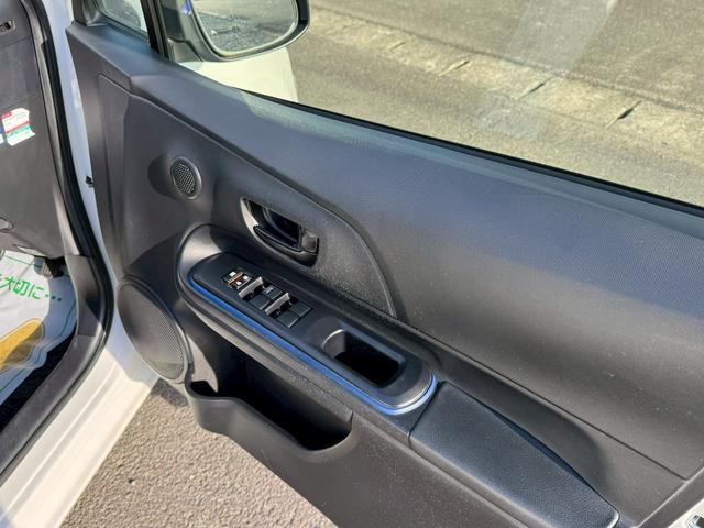 アクア S スマートエントリーナビレディパッケージ 純正ナビTV バックカメラ ドラレコ ETC クリアランスソナー レーンアシスト 衝突被害軽減システム アルミホイール オートマチックハイビーム スマートキー 修復歴無 第三者機関検査済(62枚目)