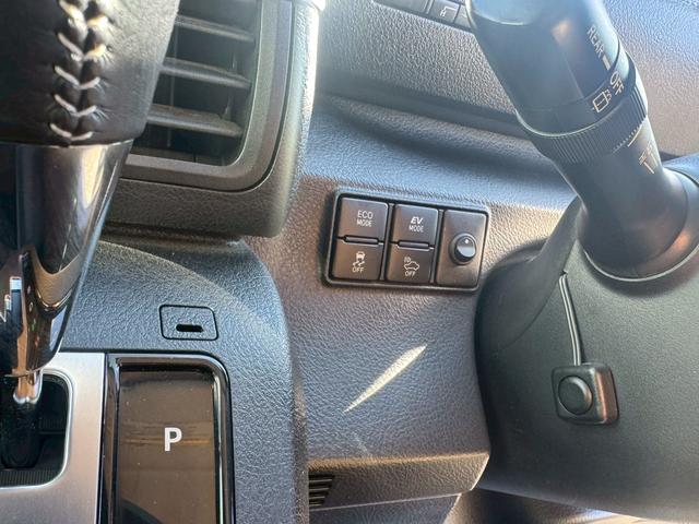 シエンタ ハイブリッドG 7人乗り ハイブリッド 検2年 禁煙車 純正ナビTV バックカメラ ETC レーンアシスト 衝突被害軽減システム 両側電動スライドドア オートマチックハイビーム 修復歴無 第三者機関検査済(16枚目)