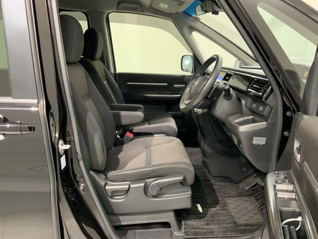 ステップワゴンスパーダ スパーダホンダセンシング　最長５年保証ワンオーナーナビＴＶ　盗難防止　助手席エアバッグ　ワンオーナ－　Ｗパワスラ　記録簿有　リアオートエアコン　地デジ　ＬＥＤライト　横滑り防止システム　オートエアコン　リアカメラ　ＵＳＢ（16枚目）