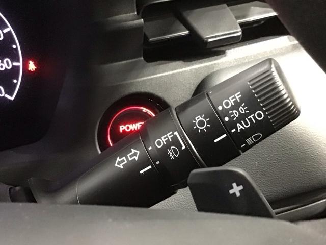 ヴェゼル ｅ：ＨＥＶＸ　Ｈ　ＳＥＮＳＩＮＧ　最長５年保証　ワンオ－ナ－　ナビＶＸＵ－２２５ＶＺｉ　ＴＶ　Ｒカメラ　ＢＴオ－ディオ　ＤＶＤ　ＥＴＣ　ＬＥＤライト　ＶＳＡ　クルコン　スマ－トキ－　盗難防止装置　整備記録簿　ＡＡＣ（12枚目）