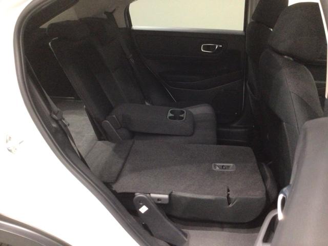 ヴェゼル ｅ：ＨＥＶＸ　Ｈ　ＳＥＮＳＩＮＧ　最長５年保証　ワンオ－ナ－　ナビＶＸＵ－２２５ＶＺｉ　ＴＶ　Ｒカメラ　ＢＴオ－ディオ　ＤＶＤ　ＥＴＣ　ＬＥＤライト　ＶＳＡ　クルコン　スマ－トキ－　盗難防止装置　整備記録簿　ＡＡＣ（32枚目）