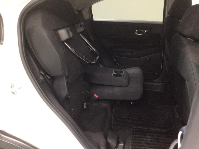 ヴェゼル ｅ：ＨＥＶＸ　Ｈ　ＳＥＮＳＩＮＧ　最長５年保証　ワンオ－ナ－　ナビＶＸＵ－２２５ＶＺｉ　ＴＶ　Ｒカメラ　ＢＴオ－ディオ　ＤＶＤ　ＥＴＣ　ＬＥＤライト　ＶＳＡ　クルコン　スマ－トキ－　盗難防止装置　整備記録簿　ＡＡＣ（33枚目）