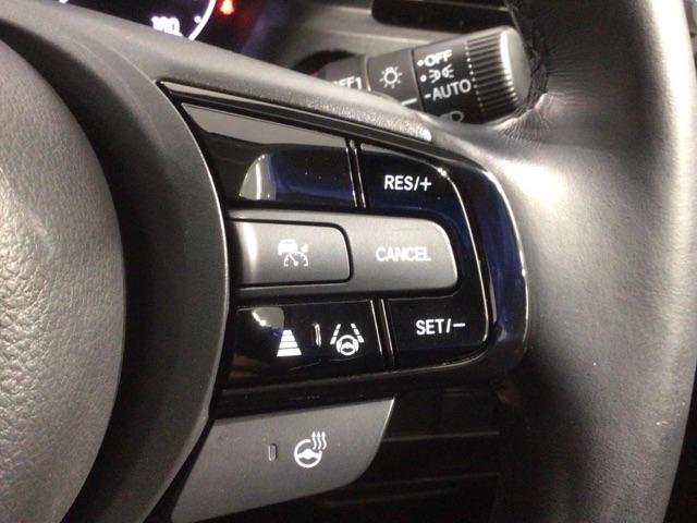 ヴェゼル ｅ：ＨＥＶＺ　Ｈ　ＳＥＮＳＩＮＧ　最長５年保証　ワンオーナー　純正ナビ　ＴＶ　Ｒカメラ　マルチビュー　ＢＴオ－ディオ　ドラレコ　ＥＴＣ　ＬＥＤライト　ＶＳＡ　シートヒーター　クルコン　Ｐテールゲート　アルミ　フォグ（10枚目）