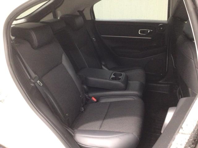 ヴェゼル ｅ：ＨＥＶＺ　Ｈ　ＳＥＮＳＩＮＧ　最長５年保証　ワンオーナー　純正ナビ　ＴＶ　Ｒカメラ　マルチビュー　ＢＴオ－ディオ　ドラレコ　ＥＴＣ　ＬＥＤライト　ＶＳＡ　シートヒーター　クルコン　Ｐテールゲート　アルミ　フォグ（18枚目）