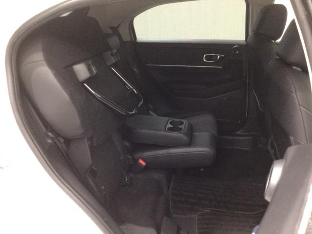 ヴェゼル ｅ：ＨＥＶＺ　Ｈ　ＳＥＮＳＩＮＧ　最長５年保証　ワンオーナー　純正ナビ　ＴＶ　Ｒカメラ　マルチビュー　ＢＴオ－ディオ　ドラレコ　ＥＴＣ　ＬＥＤライト　ＶＳＡ　シートヒーター　クルコン　Ｐテールゲート　アルミ　フォグ（33枚目）