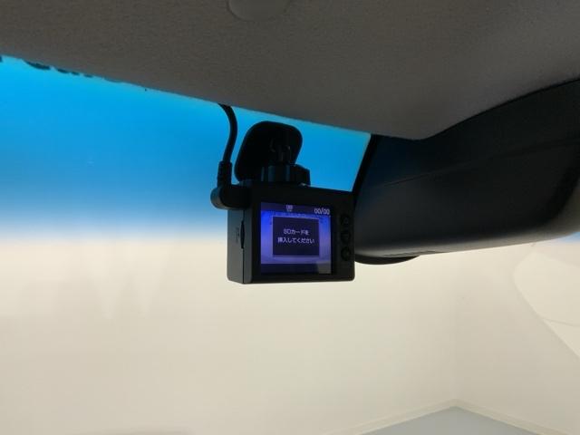 Ｎ－ＢＯＸ Ｇ・Ｌパッケージ　あんしんＰＫＧ　１年保証　ワンオーナー　ナビ　ＴＶ　Ｒカメラ　ＣＤ録音　ＤＶＤ　ドラレコ　ＶＳＡ　両側電動ドア　スマートキー　盗難防止装置　整備記録簿　ＡＡＣ　Ｗエアバッグ　ドアバイザー　ベンチシート（11枚目）