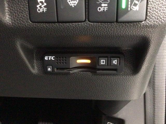 フリードハイブリッド ハイブリッド・Ｇホンダセンシング　１年保証　ワンオーナー　ナビＶＸＭ－１７５ＶＦＮＩ　ＴＶ　Ｒカメラ　ＣＤ録音　ＤＶＤ　ドラレコ　ＥＴＣ　ＬＥＤライト　ＶＳＡ　両側電動ドア　クルコン　アルミ　スマートキー　盗難防止装置　整備記録簿（12枚目）