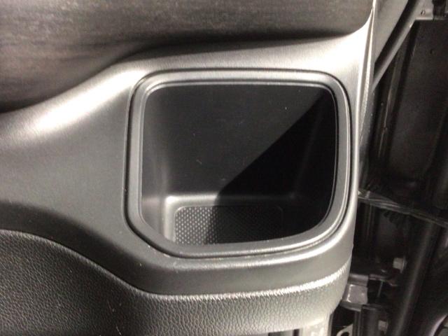 フリードハイブリッド ハイブリッド・Ｇホンダセンシング　１年保証　ワンオーナー　ナビＶＸＭ－１７５ＶＦＮＩ　ＴＶ　Ｒカメラ　ＣＤ録音　ＤＶＤ　ドラレコ　ＥＴＣ　ＬＥＤライト　ＶＳＡ　両側電動ドア　クルコン　アルミ　スマートキー　盗難防止装置　整備記録簿（28枚目）