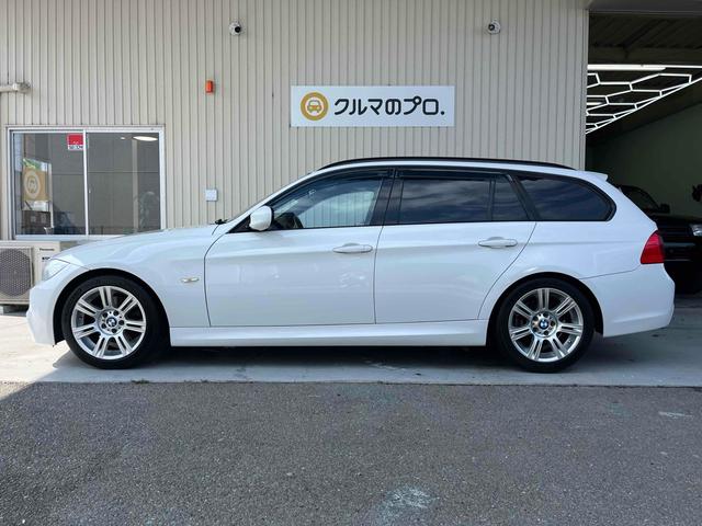 ３シリーズ ３２０ｉツーリング　Ｍスポーツパッケージ　Ｍスポーツ　車検令和９年６月　純正ナビ　バックカメラ　メモリ付きパワーシート　３６０°ドライブレコーダー　ＨＩＤヘッドライト　１７インチＡＷ　左右独立オートエアコン　ミラー型ＥＴＣ　ＭＴモード付ＡＴ（24枚目）