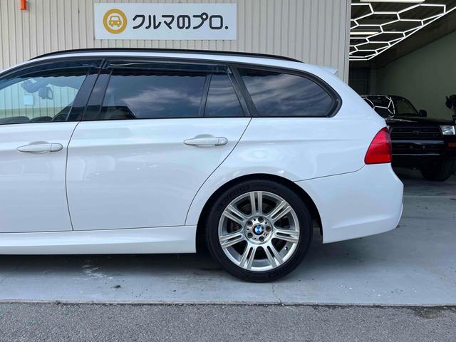 ３シリーズ ３２０ｉツーリング　Ｍスポーツパッケージ　Ｍスポーツ　車検令和９年６月　純正ナビ　バックカメラ　メモリ付きパワーシート　３６０°ドライブレコーダー　ＨＩＤヘッドライト　１７インチＡＷ　左右独立オートエアコン　ミラー型ＥＴＣ　ＭＴモード付ＡＴ（26枚目）