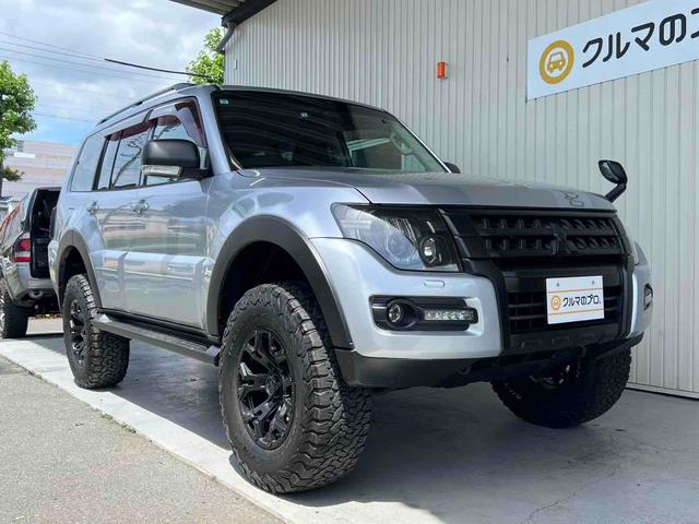 パジェロ ロング　ＧＲ　後期　２インチリフトアップ　ブラックアウト　ＣＲＩＭＳＯＮ－ＭＧ１７インチＡＷ　Ｇｏｏｄｒｉｃｈ　ナビ　フルセグＴＶ　後席ツインモニター　ＬＥＤデイライト　ＨＩＤオートヘッドライト　インナーブラック（36枚目）