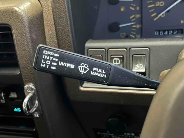 サファリ グランロード　走行６万キロ　ディーゼル　リフトアップ　グリルガード　電動ウインチ　ＧＥＯＬＡＮＤＡＲ　Ｍ／Ｔタイヤ　１５インチアルミホイール　オーバーフェンダー　サイドステップ　ナビ　背面タイヤ　集中ドアロック（23枚目）
