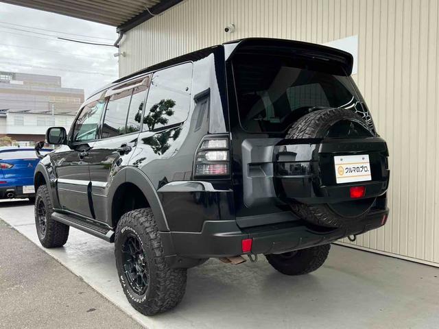 パジェロ ロング　エクシード　４ＷＤ　２インチリフトアップ　ＢＦグッドリッチタイヤ　ＮＩＴＲＯ　ＰＯＷＥＲ１７インチＡＷ　ブラックアウト　インナーブラック　Ｒスポイラー　テールランプカバー　ナビ　Ｂカメラ　ＥＴＣ　クルコン（36枚目）