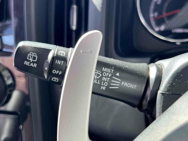 デリカＤ：５ ローデスト　Ｇ　パワーパッケージ　４ＷＤ　両側電動スライドドア　現行シャモニーブラック１８インチＡＷ　ブラックアウト　インナーブラック　スモークテール　レザー調シートカバー　フォグランプ　ナビ　バックカメラ　フルセグＴＶ　クルコン（27枚目）