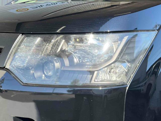 デリカＤ：５ ローデスト　Ｇ　パワーパッケージ　４ＷＤ　両側電動スライドドア　現行シャモニーブラック１８インチＡＷ　ブラックアウト　インナーブラック　スモークテール　レザー調シートカバー　フォグランプ　ナビ　バックカメラ　フルセグＴＶ　クルコン（50枚目）