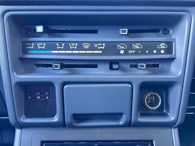 パジェロ XL 後期 ディーゼルターボ フロア5速MT BFグッドリッチタイヤ25年製造 ショート&ナローボディ 純正15インチAW メッキバンパー LEDヘッドライト PS AC PW 三角窓 コーティング施工済(6枚目)