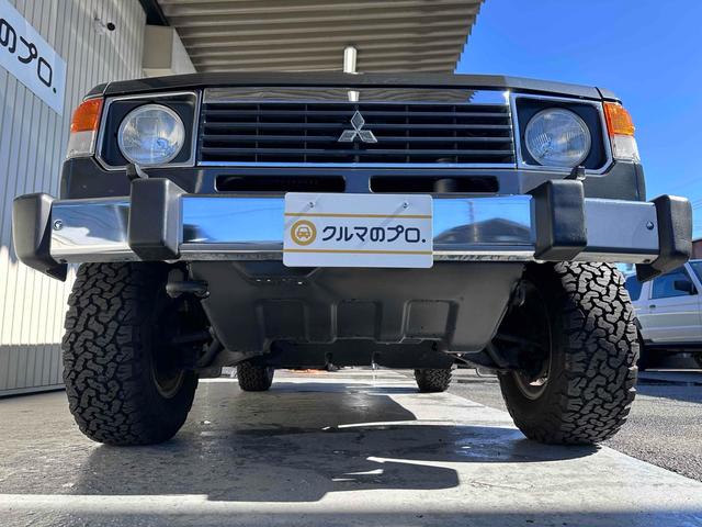 パジェロ XL 後期 ディーゼルターボ フロア5速MT BFグッドリッチタイヤ25年製造 ショート&ナローボディ 純正15インチAW メッキバンパー LEDヘッドライト PS AC PW 三角窓 コーティング施工済(14枚目)