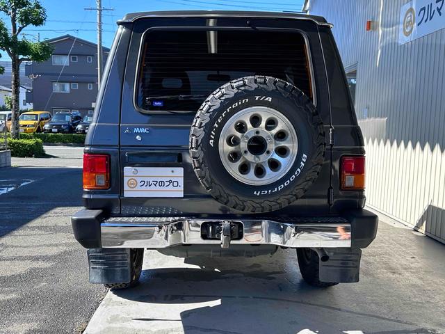 パジェロ XL 後期 ディーゼルターボ フロア5速MT BFグッドリッチタイヤ25年製造 ショート&ナローボディ 純正15インチAW メッキバンパー LEDヘッドライト PS AC PW 三角窓 コーティング施工済(17枚目)