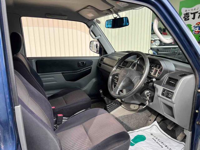 パジェロミニ XR 4WD フロア5速MT ルーフレール リアスポイラー フロントフォグランプ キーレスエントリー ミラー型ドライブレコーダー バックカメラ 電動格納ミラー 純正アルミホイール 衝突安全ボディ(4枚目)