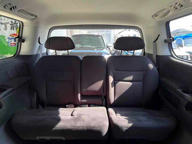 エリシオン Ｇエアロ　パワースライドドアドア　ブラックアウトカスタム　インナーブラック　純正１７インチＡＷブラック塗装　テールランプスモーク塗装　ＨＩＤヘッドライト　キーレスエントリー　ナビ　Ｂカメラ　ＥＴＣ　オートライト（17枚目）