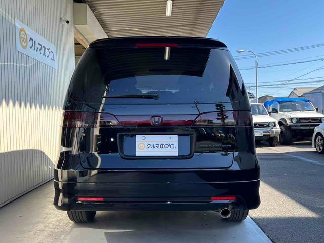 エリシオン Ｇエアロ　パワースライドドアドア　ブラックアウトカスタム　インナーブラック　純正１７インチＡＷブラック塗装　テールランプスモーク塗装　ＨＩＤヘッドライト　キーレスエントリー　ナビ　Ｂカメラ　ＥＴＣ　オートライト（34枚目）