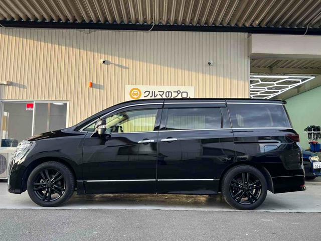 エルグランド ２５０ハイウェイスター　７人乗り　ウォークスルー　インナーブラック　スモークテールランプ　ブラック塗装アルミホイール　ナビ　フルセグ　バックカメラ　ドライブレコーダー　ビルトインＥＴＣ　左側パワースライドドア　キセノンライト（34枚目）