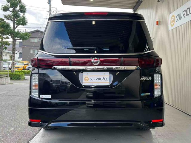 エルグランド ２５０ハイウェイスター　７人乗り　ウォークスルー　インナーブラック　スモークテールランプ　ブラック塗装アルミホイール　ナビ　フルセグ　バックカメラ　ドライブレコーダー　ビルトインＥＴＣ　左側パワースライドドア　キセノンライト（36枚目）