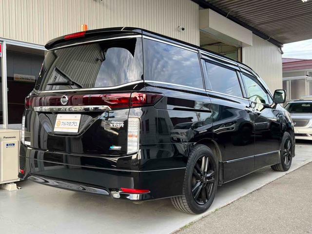 エルグランド ２５０ハイウェイスター　７人乗り　ウォークスルー　インナーブラック　スモークテールランプ　ブラック塗装アルミホイール　ナビ　フルセグ　バックカメラ　ドライブレコーダー　ビルトインＥＴＣ　左側パワースライドドア　キセノンライト（37枚目）