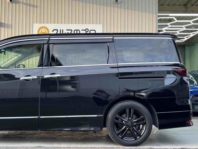 エルグランド ２５０ハイウェイスター　７人乗り　ウォークスルー　インナーブラック　スモークテールランプ　ブラック塗装アルミホイール　ナビ　フルセグ　バックカメラ　ドライブレコーダー　ビルトインＥＴＣ　左側パワースライドドア　キセノンライト（46枚目）