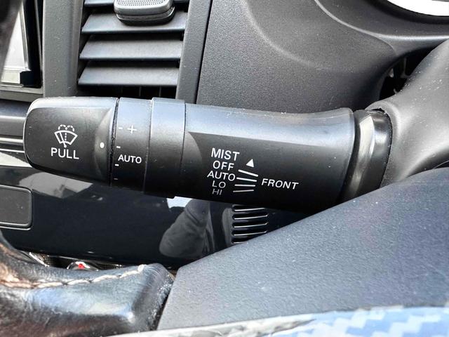 ランサー ＧＳＲエボリューションＸ　フロア５速ＭＴ　ＲＥＣＡＲＯシート　ｂｒｅｍｂｏキャリパー　ＴＥＩＮ車高調　減衰力コントローラー　大型Ｒスポイラー　純正１８インチＡＷ　ナビ＆ＴＶ　ＥＴＣ２．０　ＡＷＣ　ＨＩＤライト　スマートキー（4枚目）