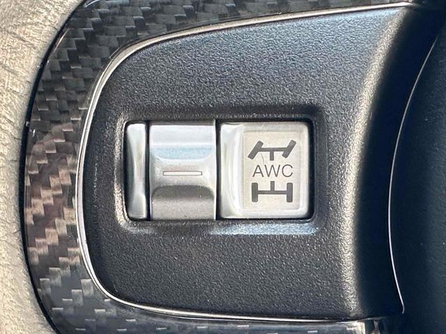 ランサー ＧＳＲエボリューションＸ　フロア５速ＭＴ　ＲＥＣＡＲＯシート　ｂｒｅｍｂｏキャリパー　ＴＥＩＮ車高調　減衰力コントローラー　大型Ｒスポイラー　純正１８インチＡＷ　ナビ＆ＴＶ　ＥＴＣ２．０　ＡＷＣ　ＨＩＤライト　スマートキー（11枚目）