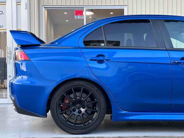 ランサー ＧＳＲエボリューションＸ　フロア５速ＭＴ　ＲＥＣＡＲＯシート　ｂｒｅｍｂｏキャリパー　ＴＥＩＮ車高調　減衰力コントローラー　大型Ｒスポイラー　純正１８インチＡＷ　ナビ＆ＴＶ　ＥＴＣ２．０　ＡＷＣ　ＨＩＤライト　スマートキー（31枚目）