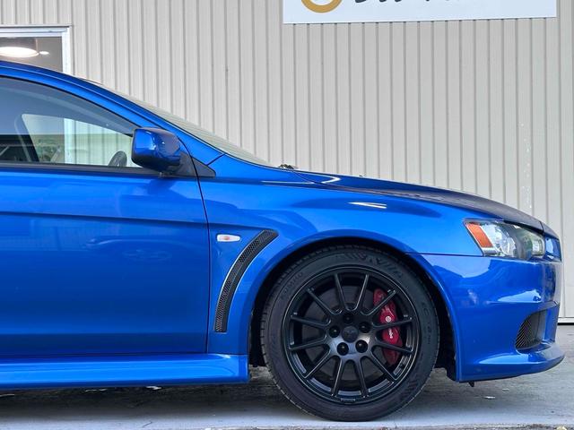 ランサー ＧＳＲエボリューションＸ　フロア５速ＭＴ　ＲＥＣＡＲＯシート　ｂｒｅｍｂｏキャリパー　ＴＥＩＮ車高調　減衰力コントローラー　大型Ｒスポイラー　純正１８インチＡＷ　ナビ＆ＴＶ　ＥＴＣ２．０　ＡＷＣ　ＨＩＤライト　スマートキー（32枚目）