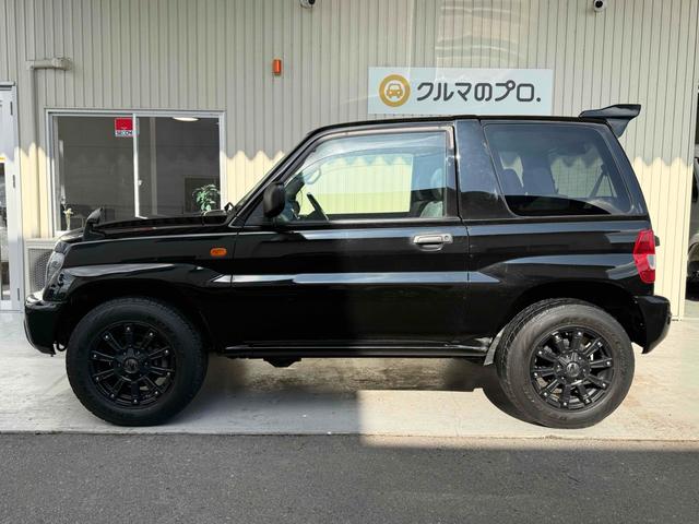 パジェロイオ ＺＲ　ブラックアウト　インナーブラック　車検Ｒ９年１０月　リアスポイラー　背面タイヤ　ＭＧ１５インチブラックＡＷ　ケンウッドオーディオ　ＡＵＸ　ＵＳＢ　オートエアコン　フロントフォグライト（25枚目）