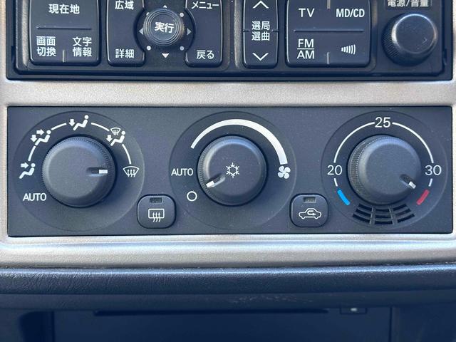 パジェロイオ パールパッケージＩＩ　ナビエディション　１．５インチリフトアップ　ブラックアウト　オーバーフェンダー　社外１６インチＡＷ　インナーブラック　Ｆフォグランプ　背面タイヤ　純正モニター　ＥＴＣ　ＡＡＣ　ＰＳ　ＰＷ　分割可倒式Ｒシート　電格ミラー（7枚目）