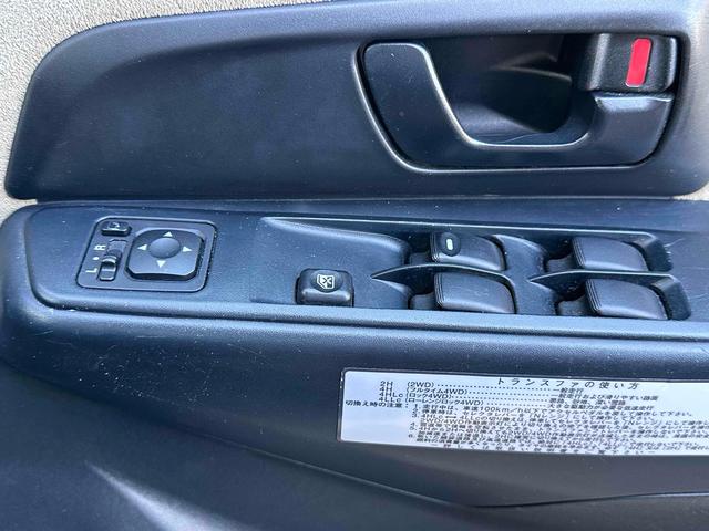 パジェロイオ パールパッケージＩＩ　ナビエディション　１．５インチリフトアップ　ブラックアウト　オーバーフェンダー　社外１６インチＡＷ　インナーブラック　Ｆフォグランプ　背面タイヤ　純正モニター　ＥＴＣ　ＡＡＣ　ＰＳ　ＰＷ　分割可倒式Ｒシート　電格ミラー（11枚目）