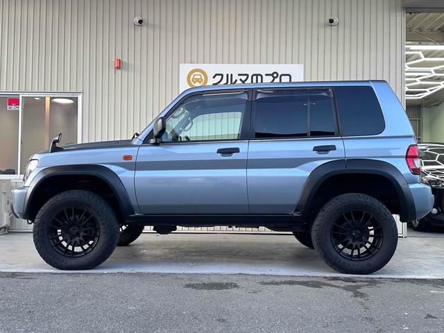 パジェロイオ パールパッケージＩＩ　ナビエディション　１．５インチリフトアップ　ブラックアウト　オーバーフェンダー　社外１６インチＡＷ　インナーブラック　Ｆフォグランプ　背面タイヤ　純正モニター　ＥＴＣ　ＡＡＣ　ＰＳ　ＰＷ　分割可倒式Ｒシート　電格ミラー（14枚目）