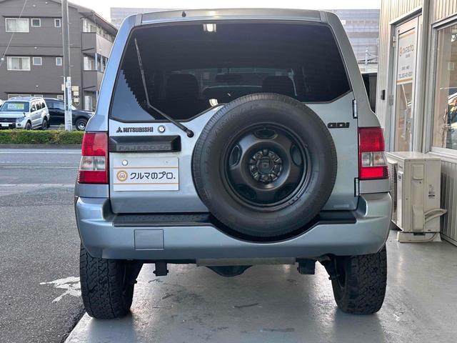 パジェロイオ パールパッケージＩＩ　ナビエディション　１．５インチリフトアップ　ブラックアウト　オーバーフェンダー　社外１６インチＡＷ　インナーブラック　Ｆフォグランプ　背面タイヤ　純正モニター　ＥＴＣ　ＡＡＣ　ＰＳ　ＰＷ　分割可倒式Ｒシート　電格ミラー（17枚目）