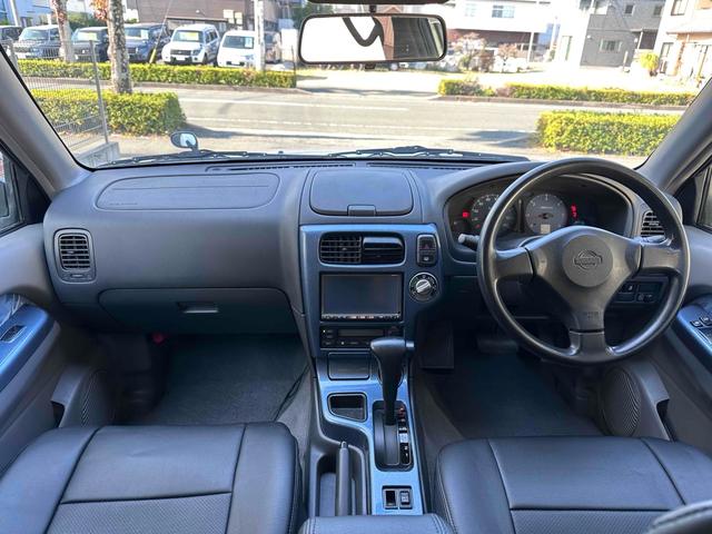 車を運転する際には運転席の存在は欠かせません。なのでしっかりとチェックしたいポイントですね。