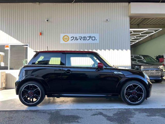 MINI クーパーS ICターボ 令和7年11月全塗装済み ツートンカラー ナビ バックカメラ フルセグTV ハーフレザーシート 17インチAW ETC キセノンヘッドライト フロントフォグランプ スモークテールランプ(32枚目)