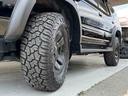 ＳＳＲ－Ｘ　４ＷＤ　ブラックアウトカスタム　ジオランダーＸ－ＡＴ　背面タイヤ　ドライブレコーダー　ＥＴＣ　社外ナビ　フルセグＴＶ　バックカメラ　ＵＳＢ　Ｂｌｕｅｔｏｏｔｈ　助手席エアバック　純正１６インチＡＷ（46枚目）